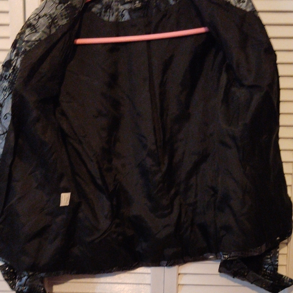 Insight Black and Gray Abstract Metallic Blazer - Picture 4 of 7